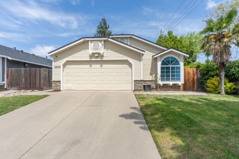 2929 Nako Court, Modesto, CA 95355 - MLS#: 225047899