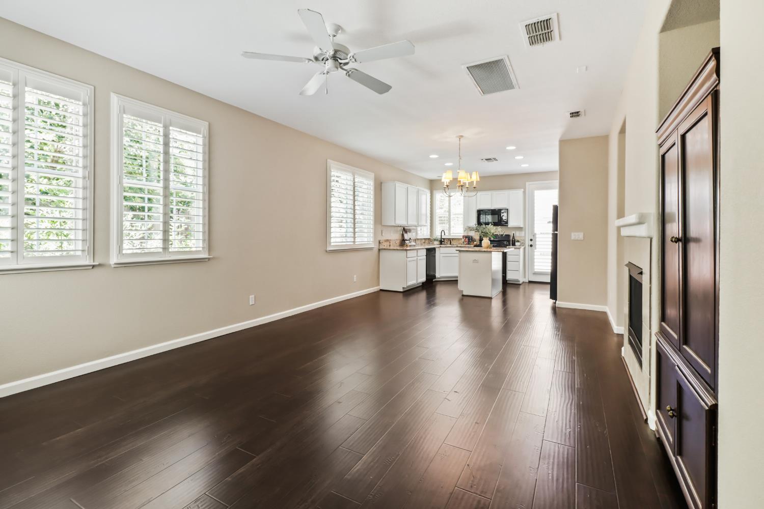 880 Holley Court