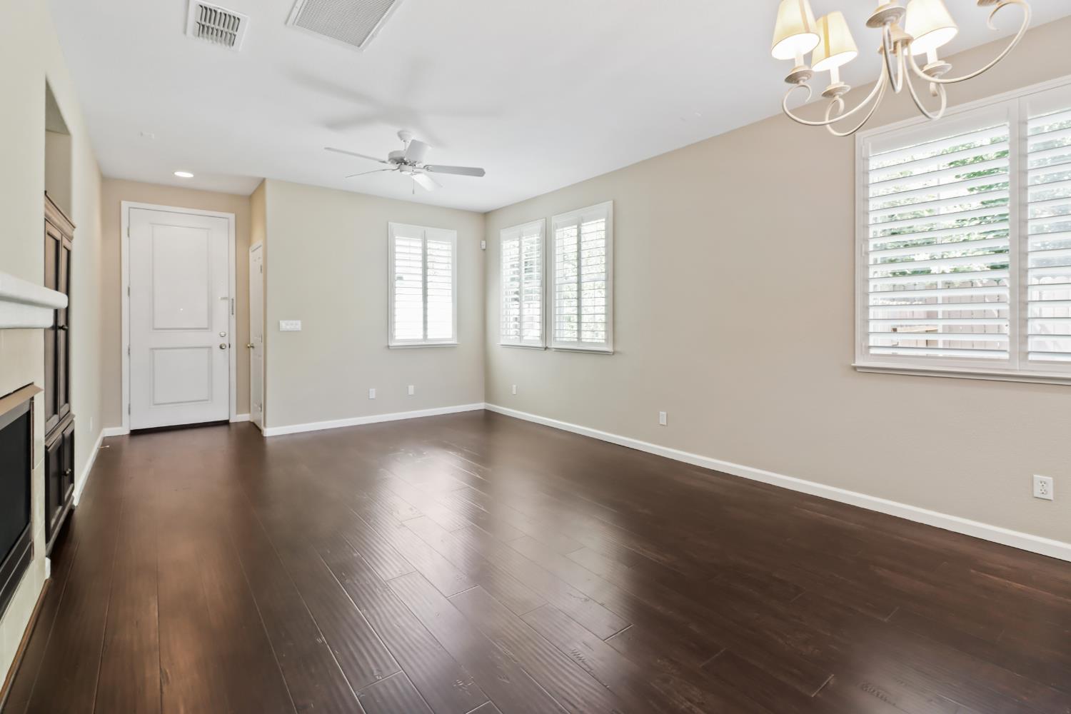 880 Holley Court