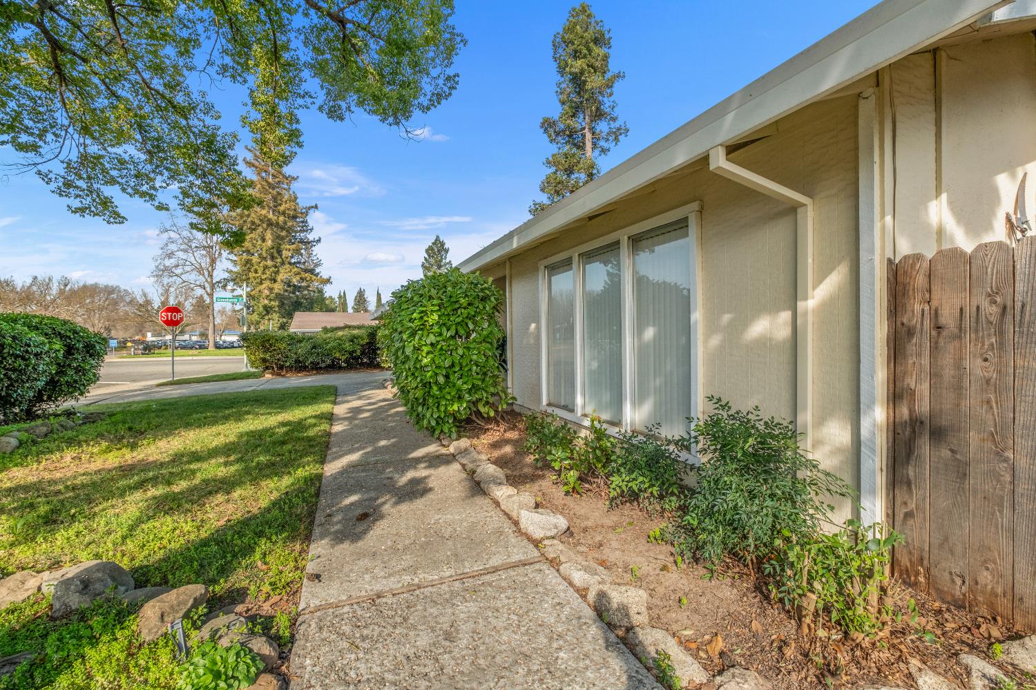 6823 Greenhaven Drive