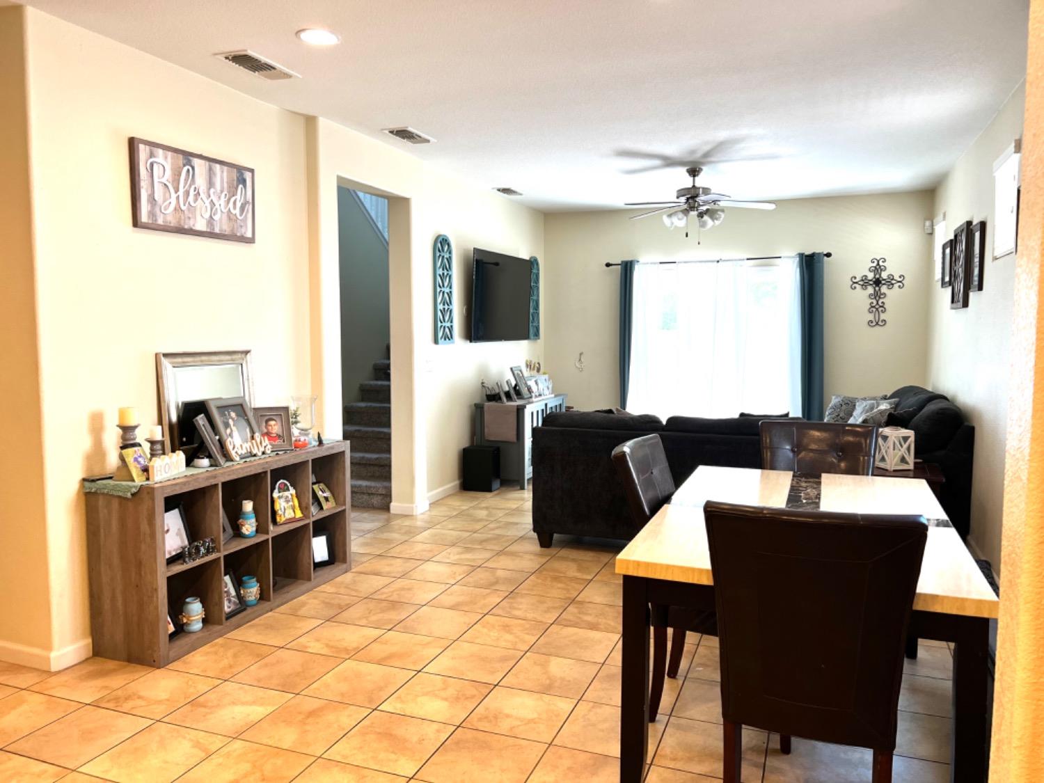 Sacramento, California 95834, United States, 4 Bedrooms Bedrooms, ,3 BathroomsBathrooms,Residential,Active,186056