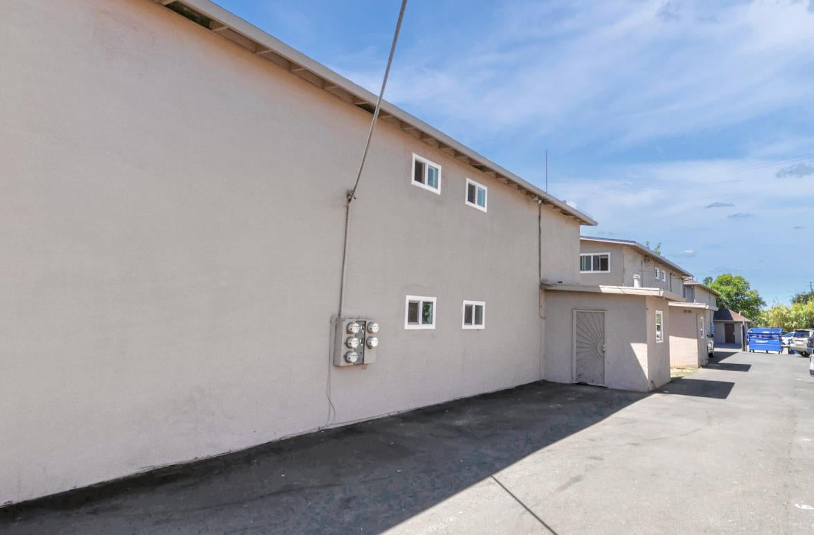 3355 Lerwick Road