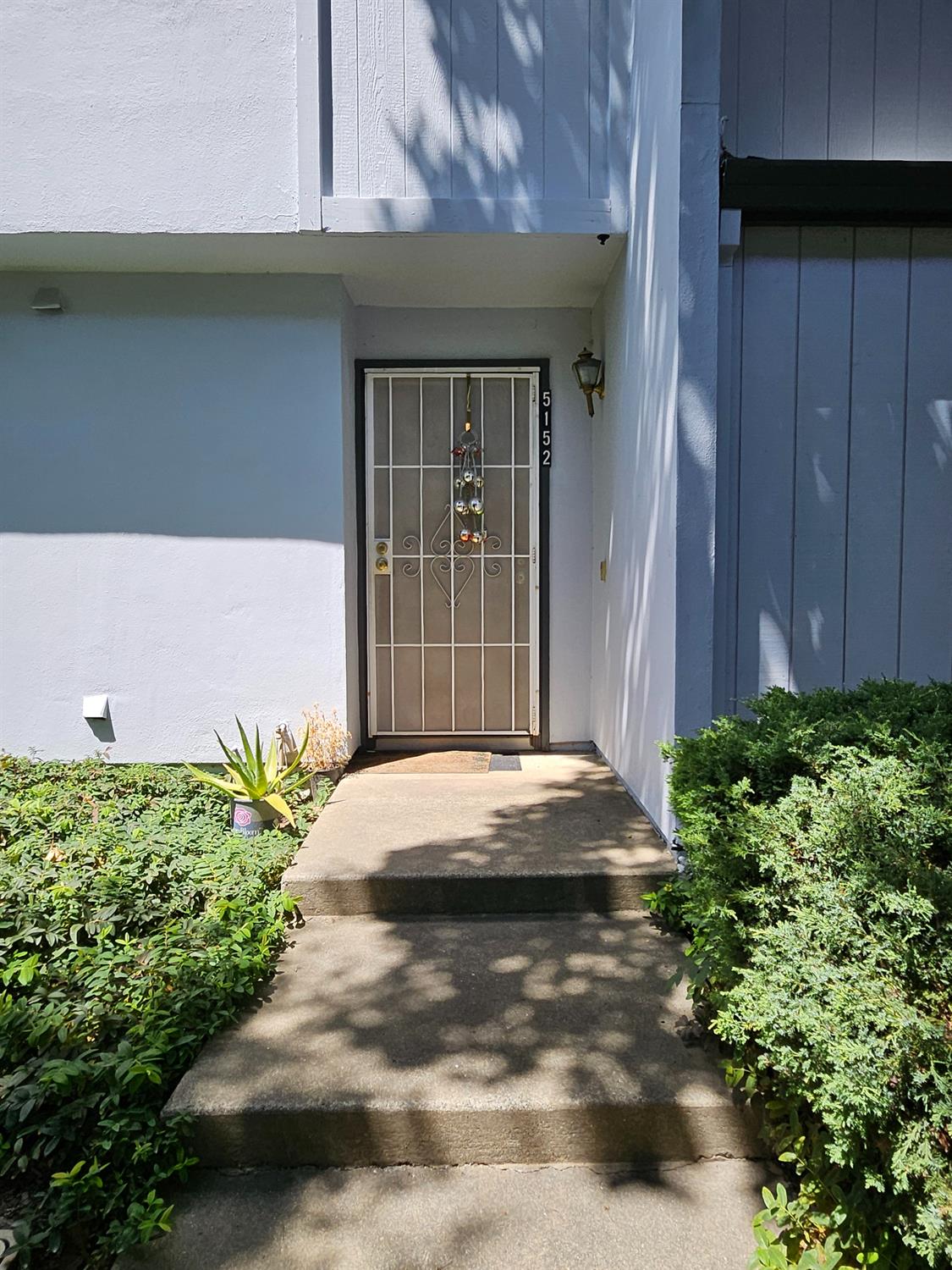5152 Greenberry Drive
