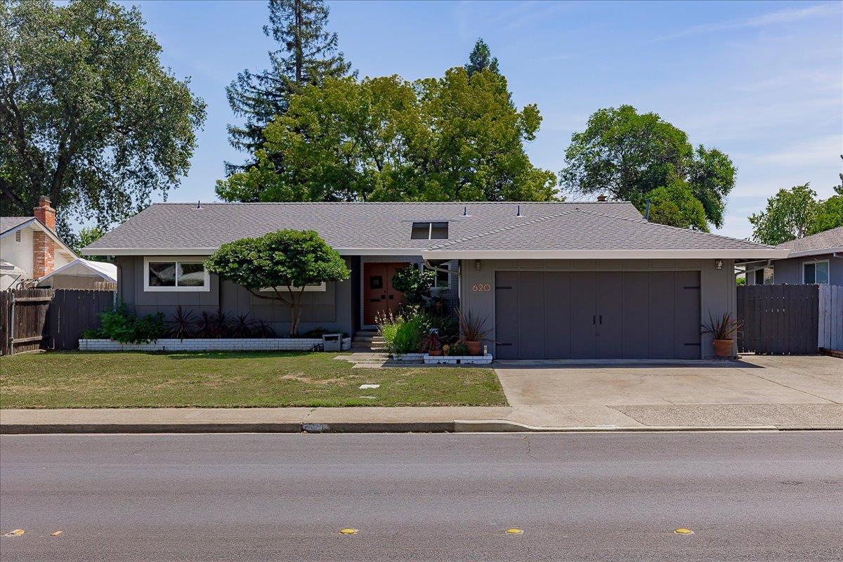 620 Darling Way