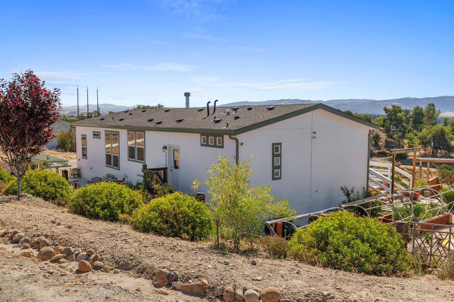 2734 Ross Drive