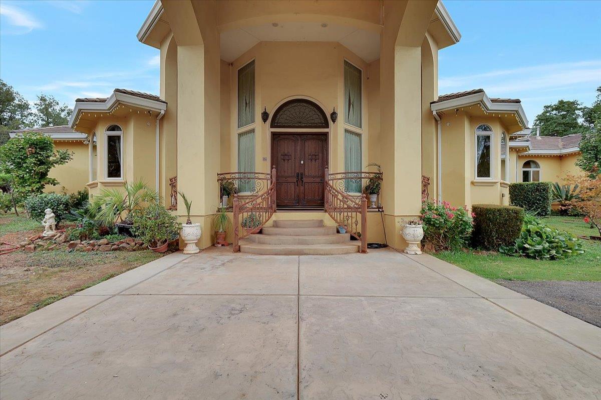 7070 Cross Star Trail