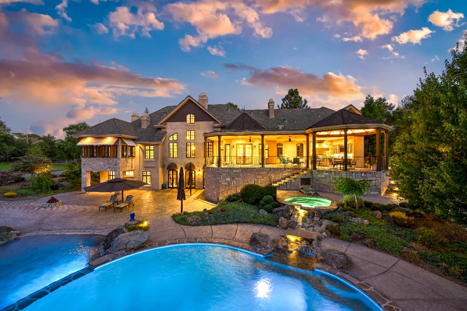 8611 Angeli Lane
