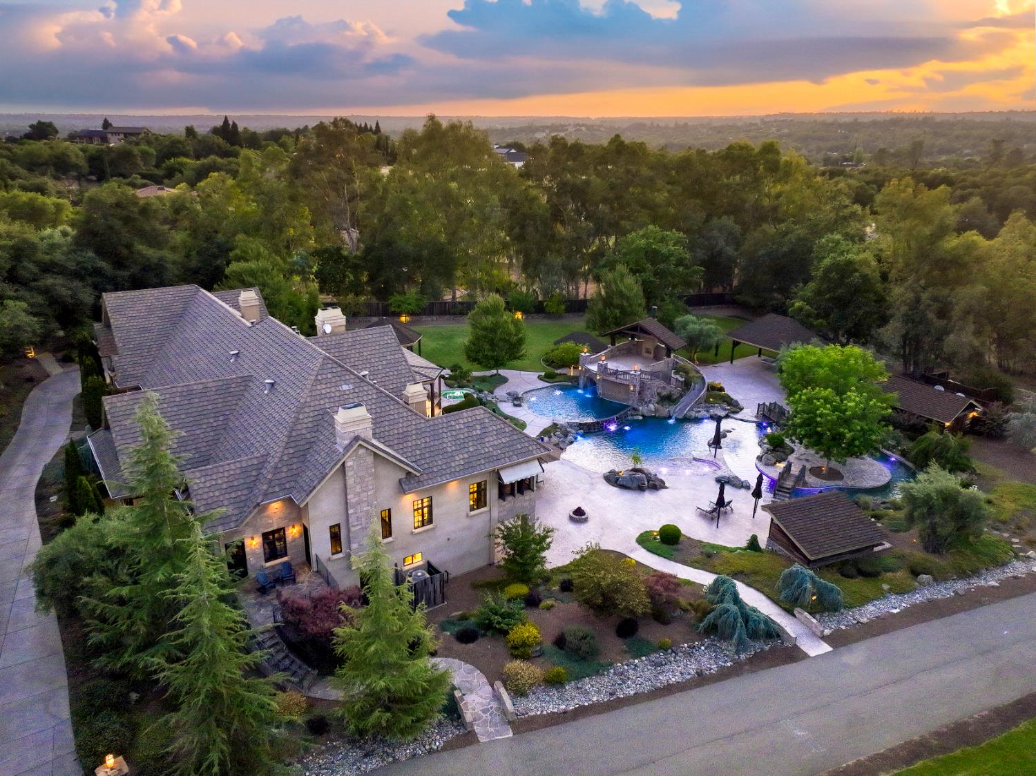 8611 Angeli Lane
