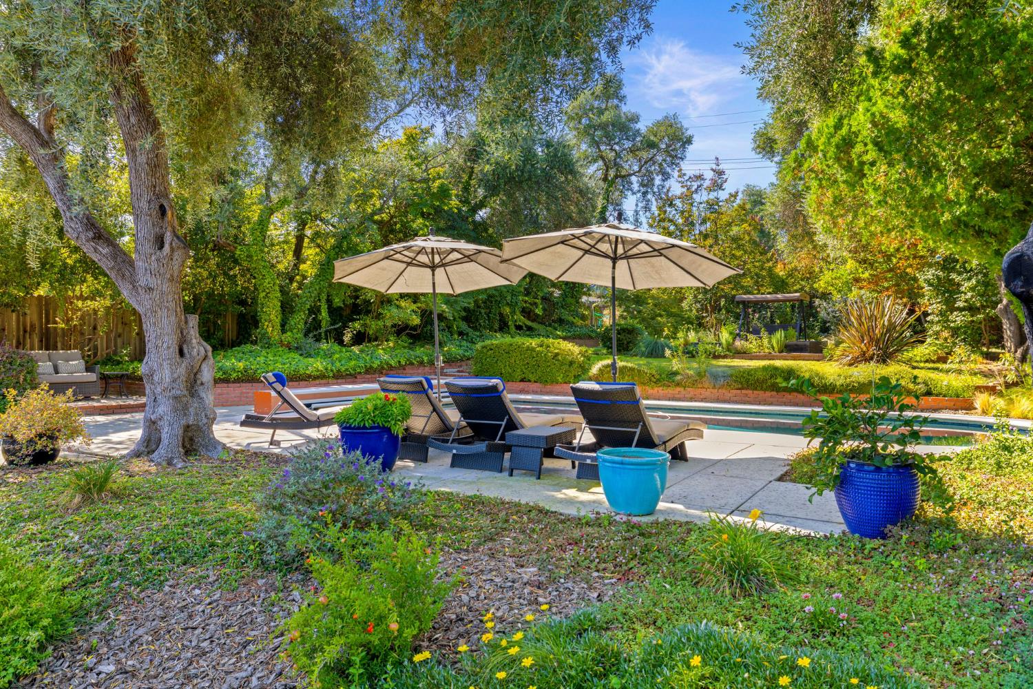 5001 Shamrock Drive