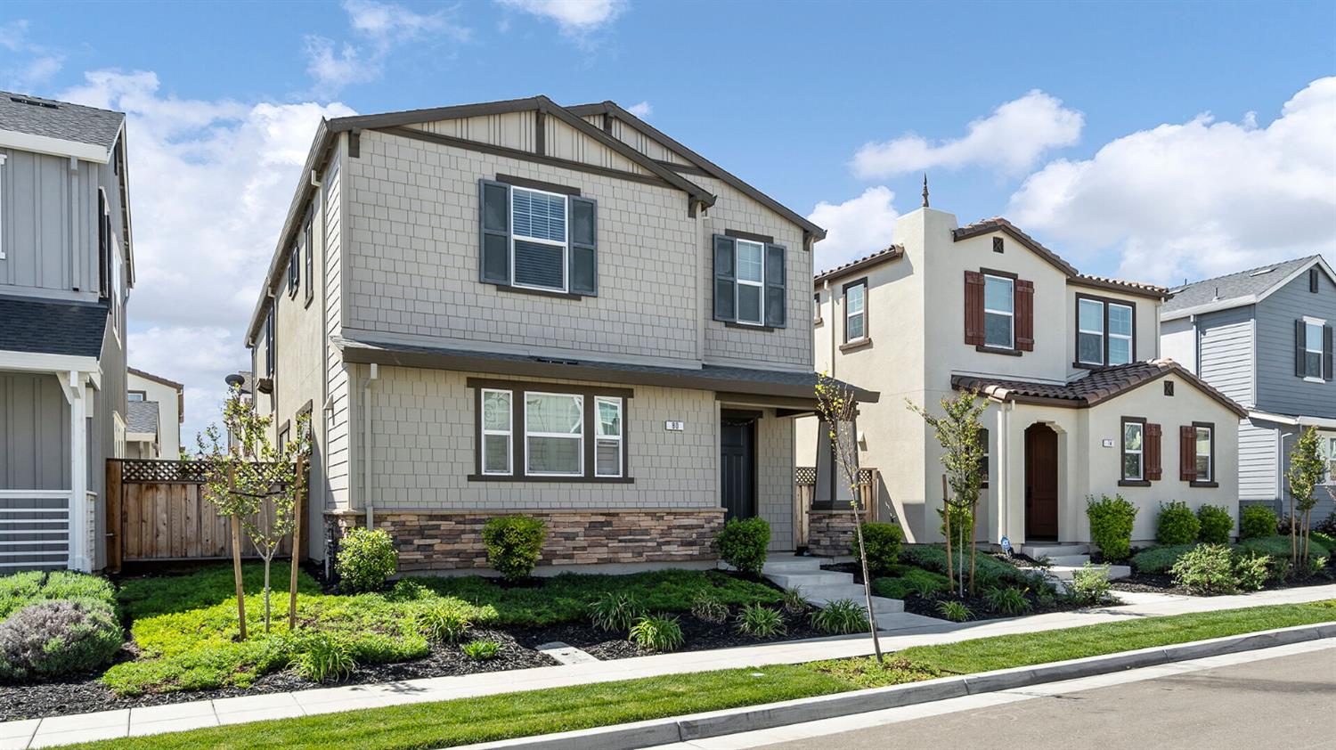 80 E Cortona Court