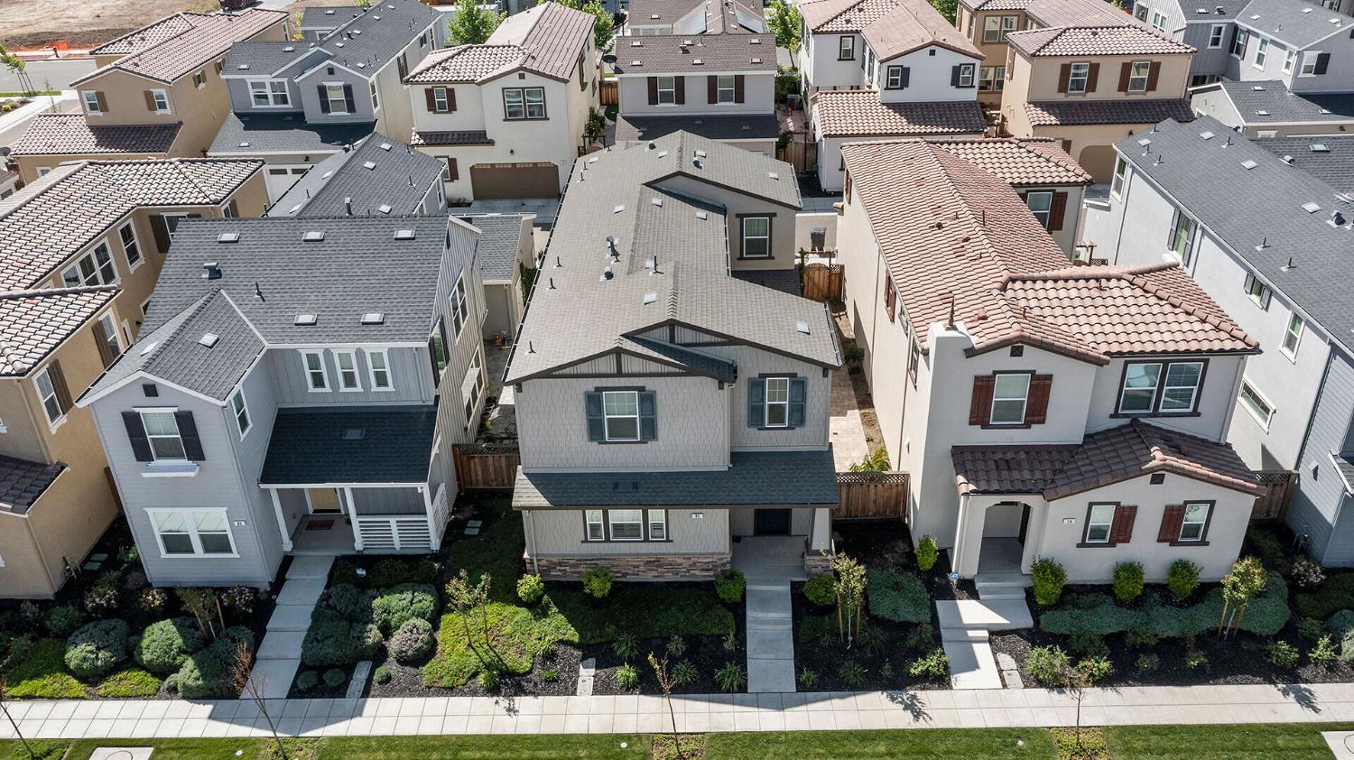 80 E Cortona Court