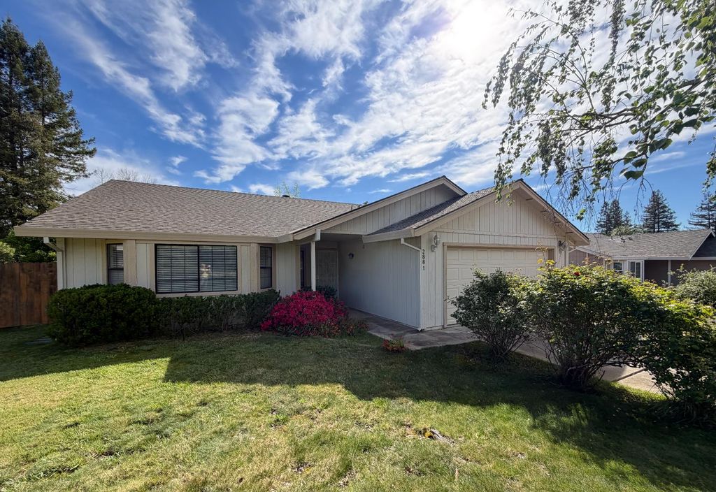 Photo of 2881 Canterbury Circle, El Dorado Hills, CA 95762 (MLS # 226034902)