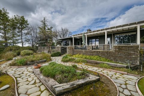 1160 N Circle Drive Diamond Springs CA 95619