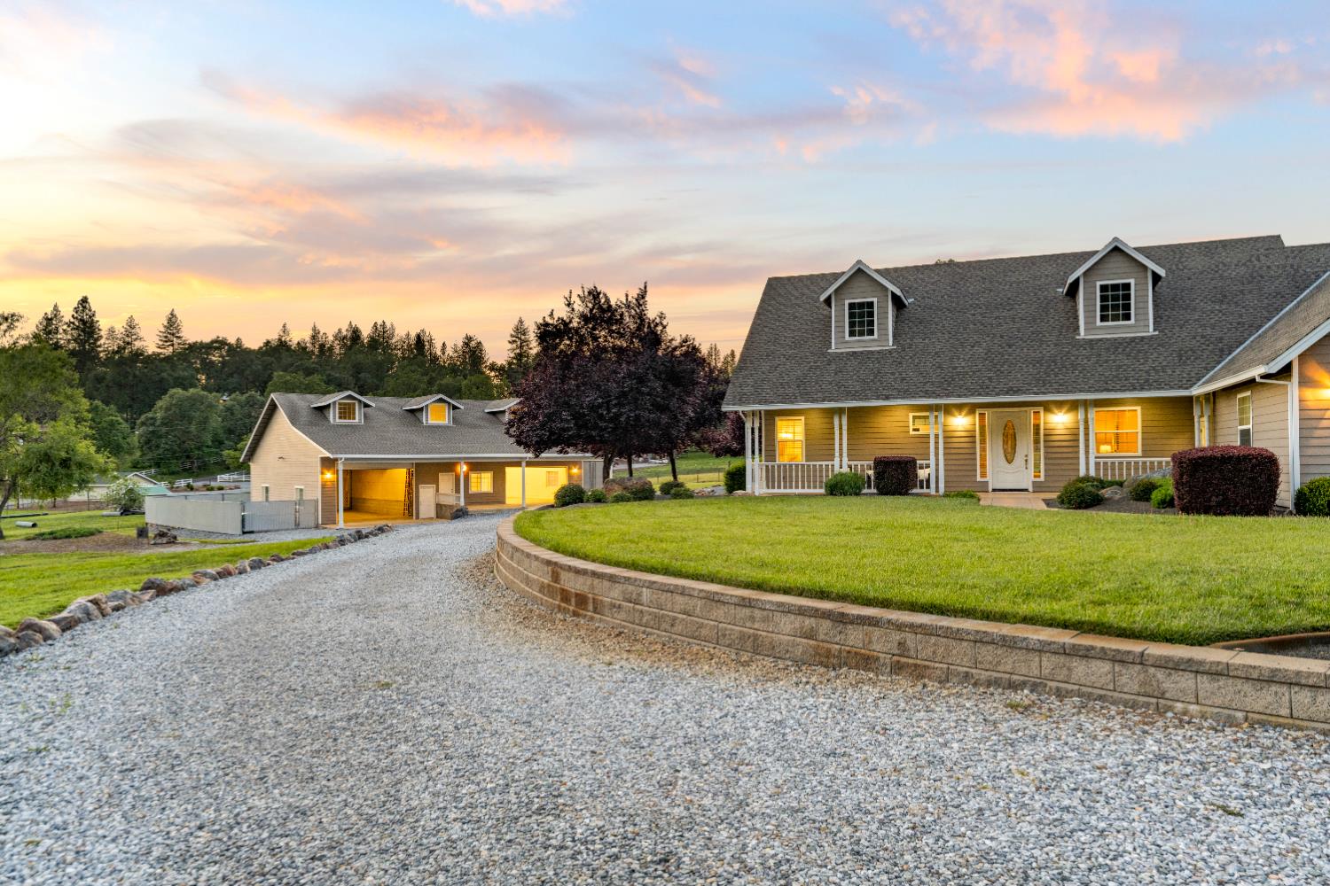 4350 White Rose Lane