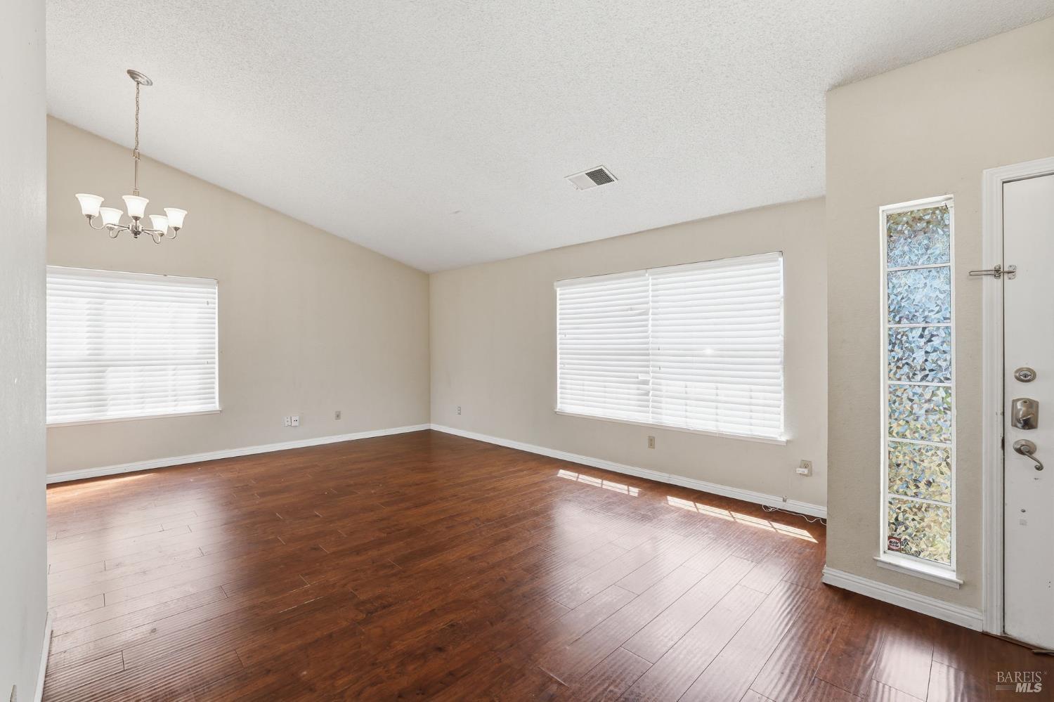 29 Canterbury Circle