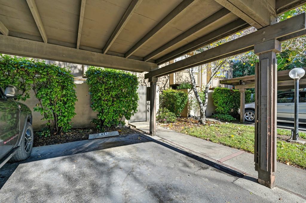 882 E Woodside Lane 3