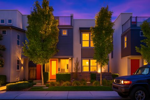 442 Crate Avenue Sacramento CA 95818