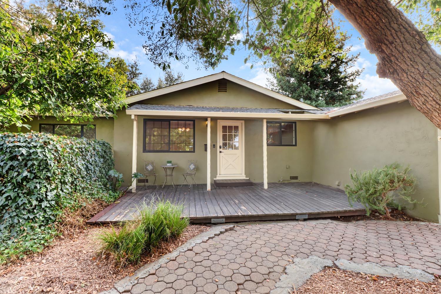 1224 Spruce Lane