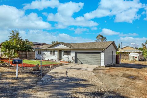 721 Pinedale Avenue, Sacramento, CA 95838 - #: 225129518