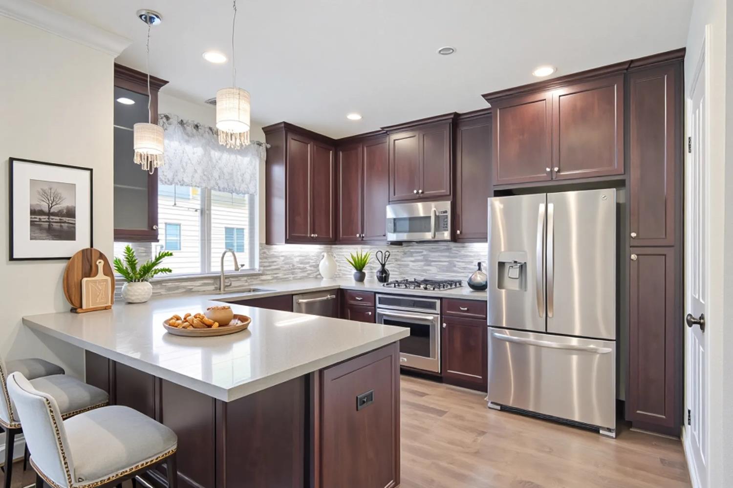 375 Basswood 3