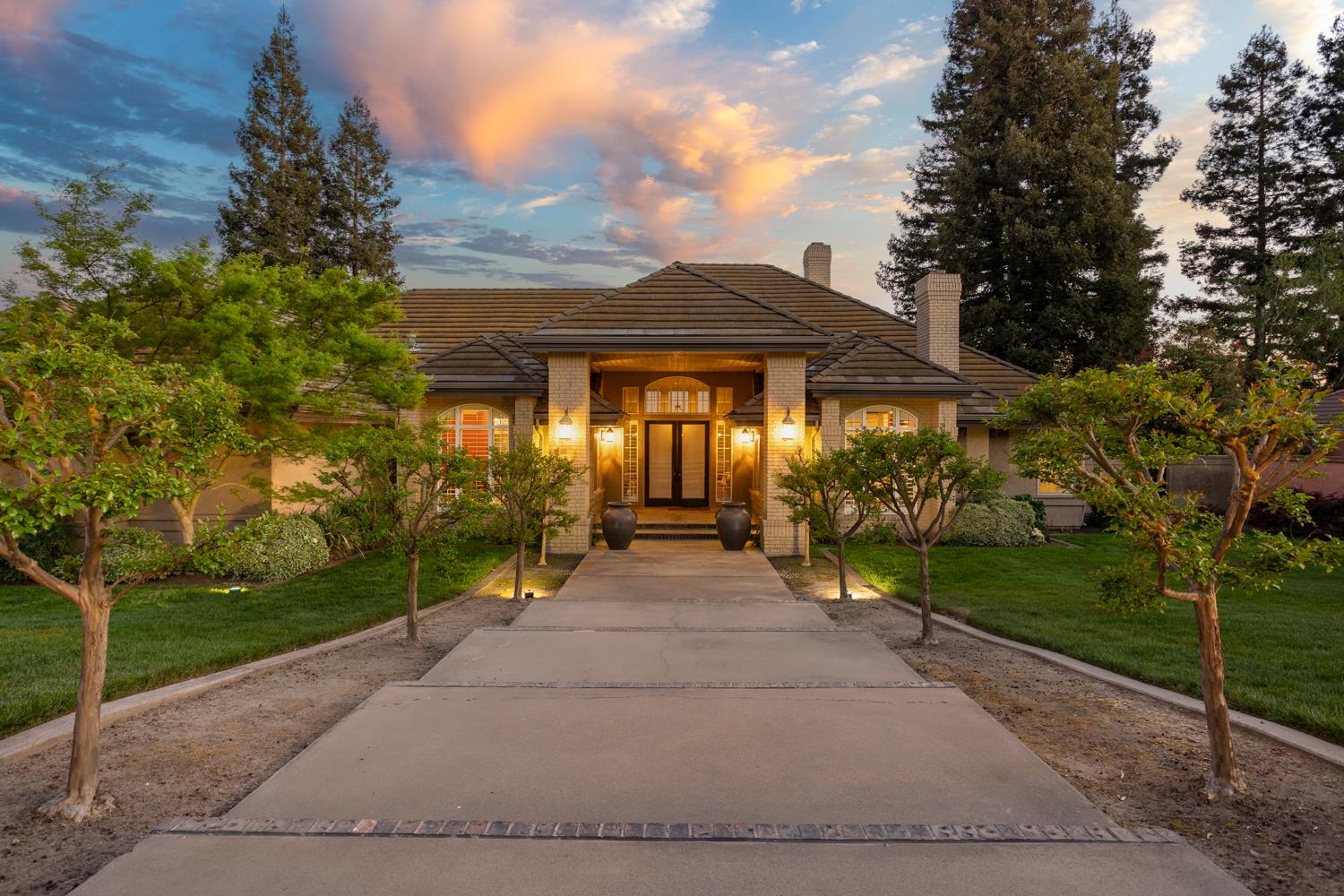 808 Country Club Drive