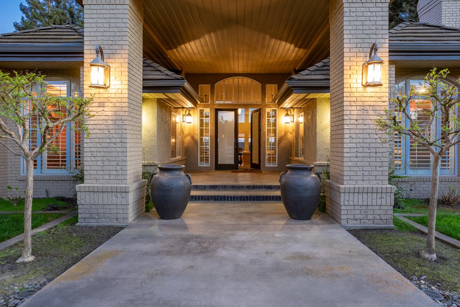 808 Country Club Drive