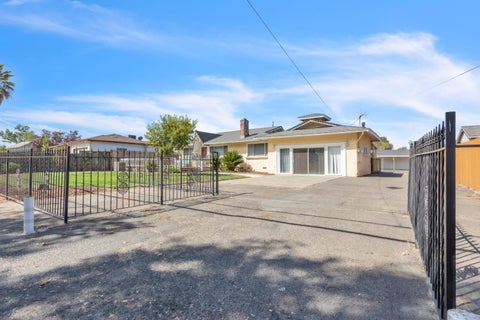 5435 Dry Creek Road, Sacramento, CA 95838 - #: 226108950