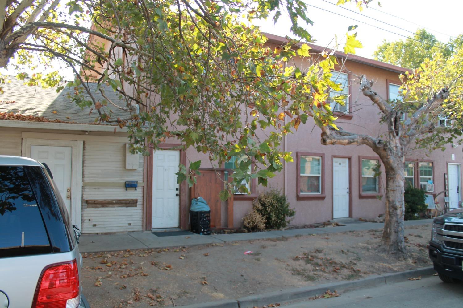 31 E 3rd Street