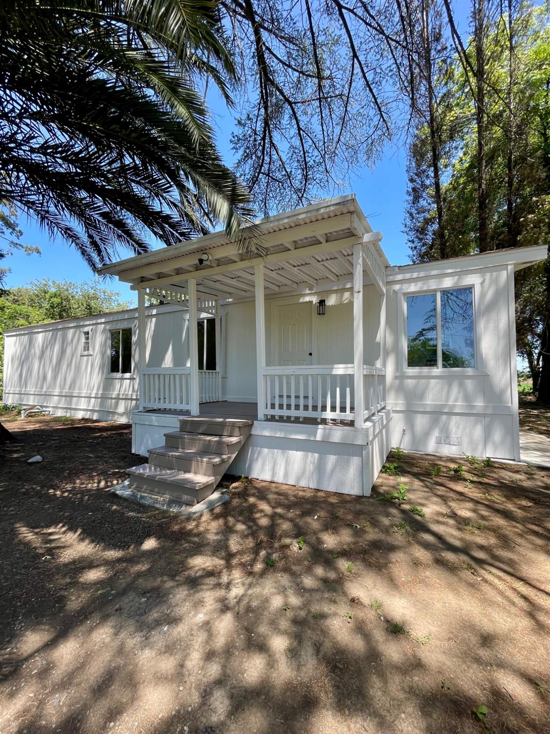 696 Justeson Avenue