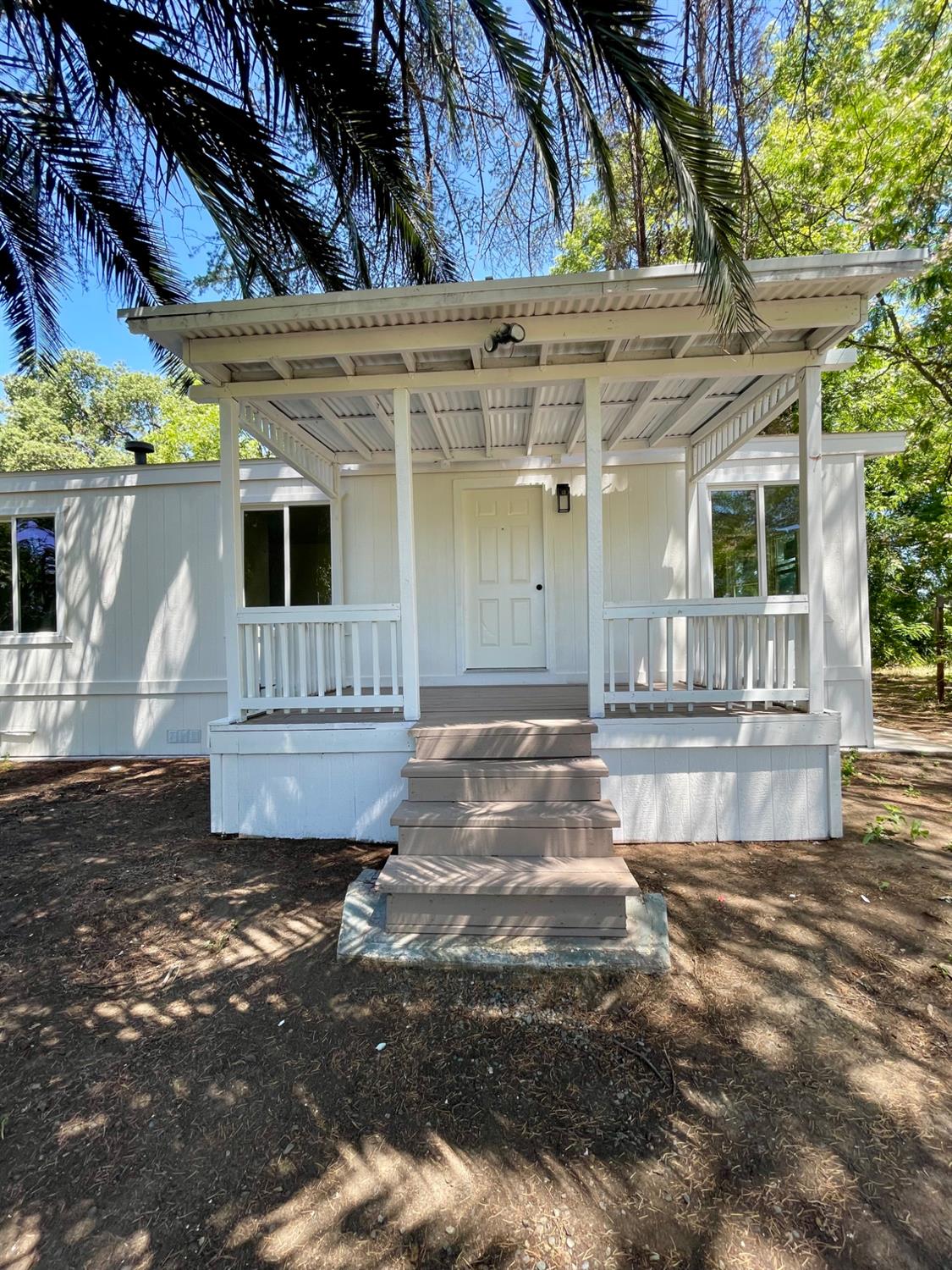 696 Justeson Avenue