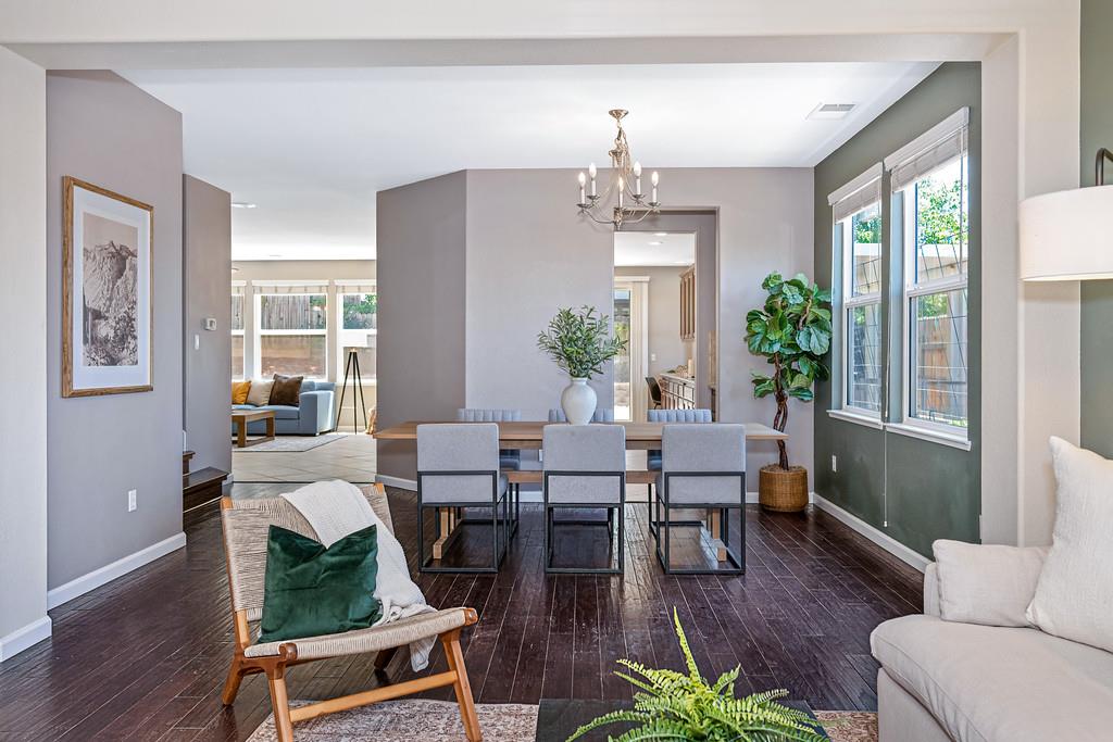 2599 Vaquero Vista Drive