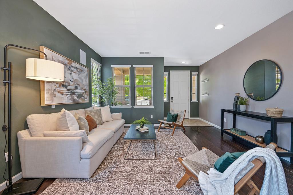 2599 Vaquero Vista Drive