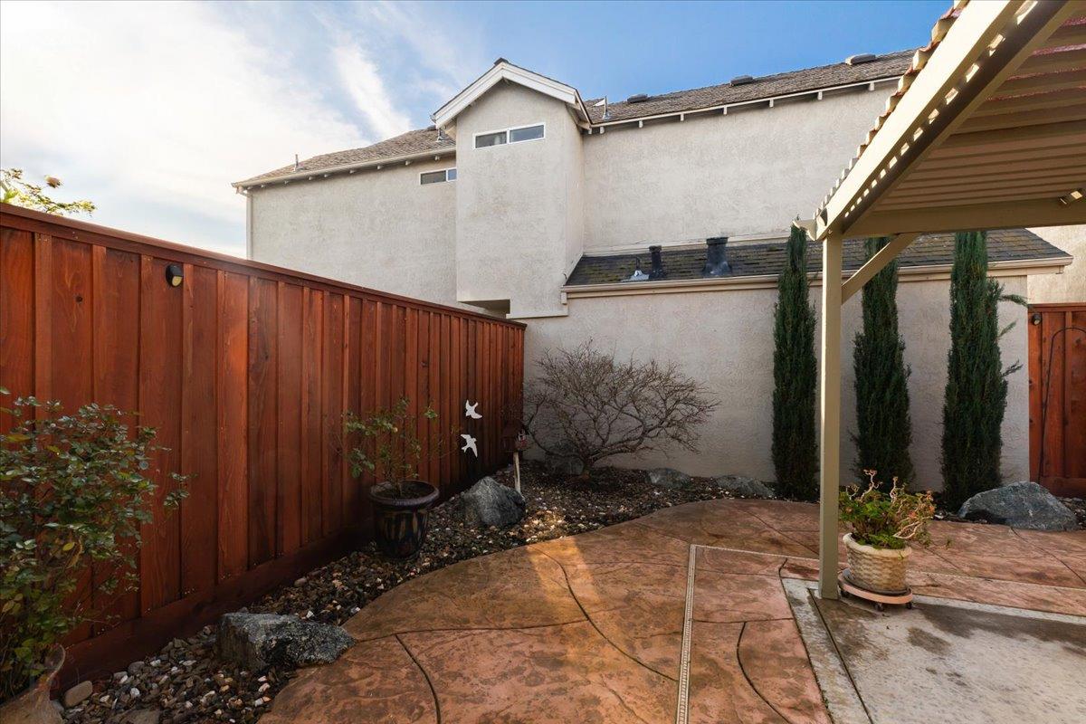 Modesto, California 95355, United States, 3 Bedrooms Bedrooms, ,2 BathroomsBathrooms,Residential,Pending,88337