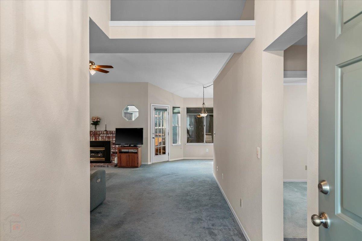 Modesto, California 95355, United States, 3 Bedrooms Bedrooms, ,2 BathroomsBathrooms,Residential,Pending,88337