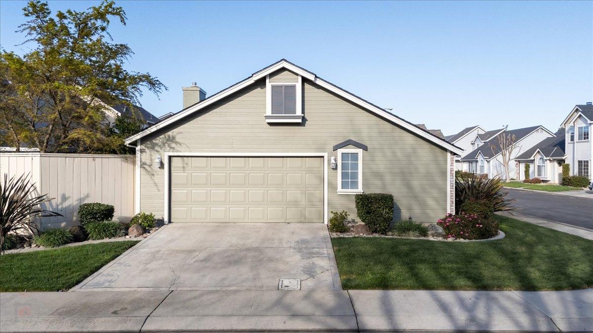 Modesto, California 95355, United States, 3 Bedrooms Bedrooms, ,2 BathroomsBathrooms,Residential,Pending,88337