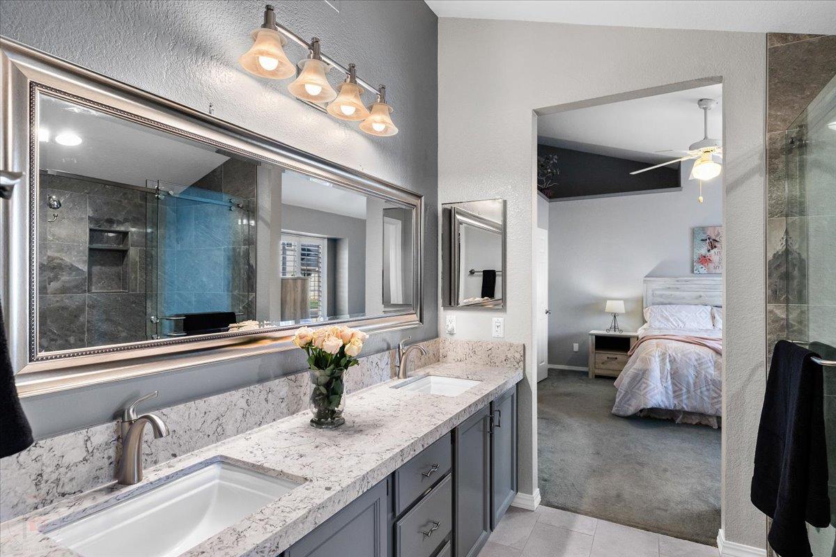 Modesto, California 95355, United States, 3 Bedrooms Bedrooms, ,2 BathroomsBathrooms,Residential,Pending,88337