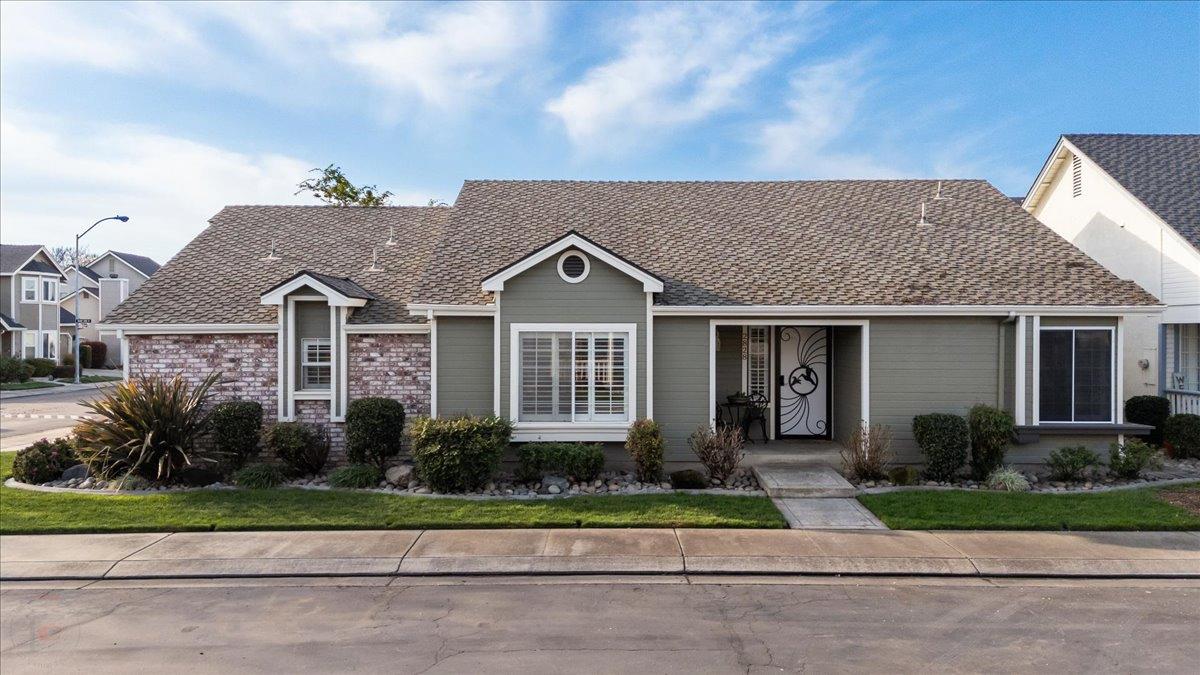 Modesto, California 95355, United States, 3 Bedrooms Bedrooms, ,2 BathroomsBathrooms,Residential,Pending,88337