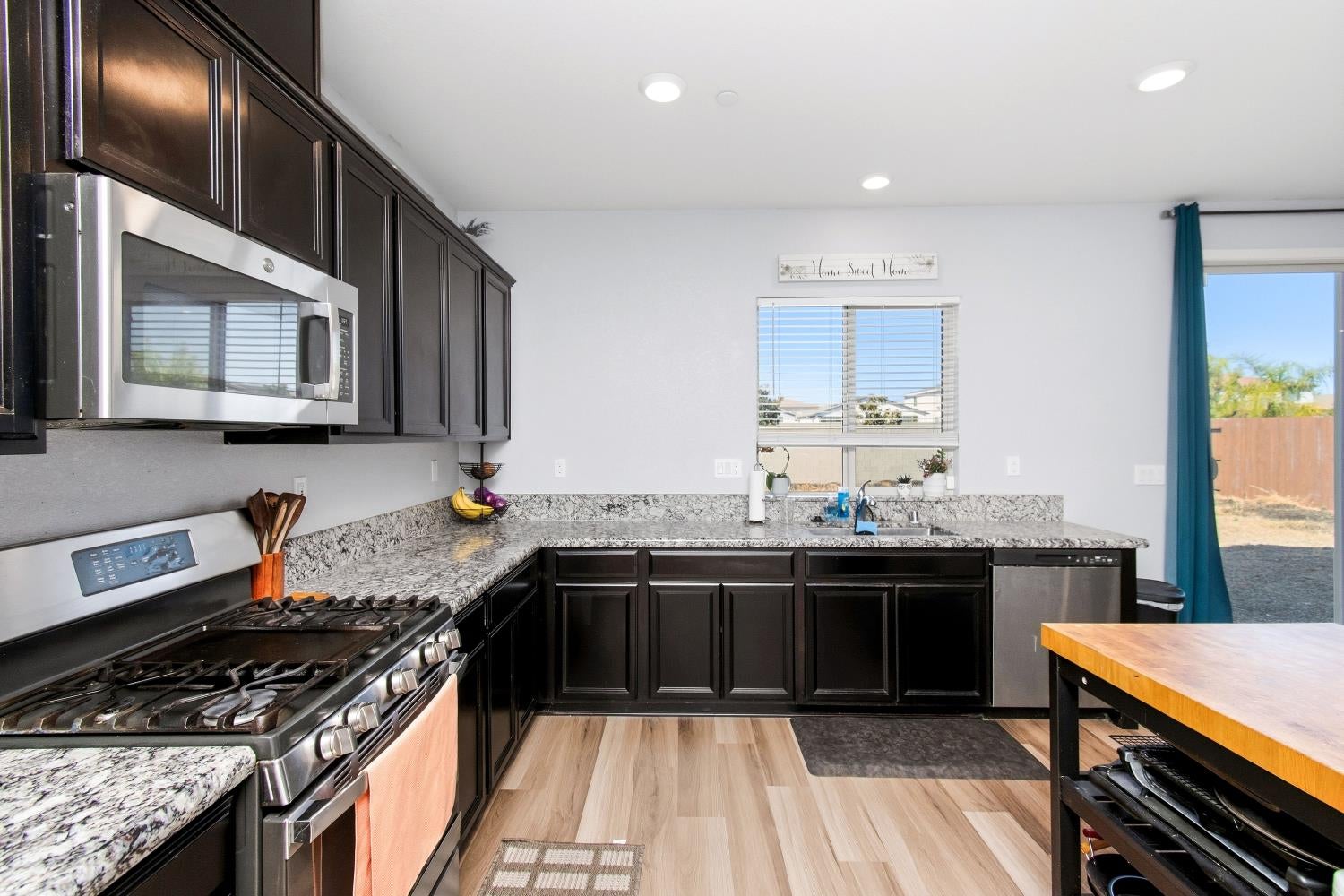 408 Ballet Court