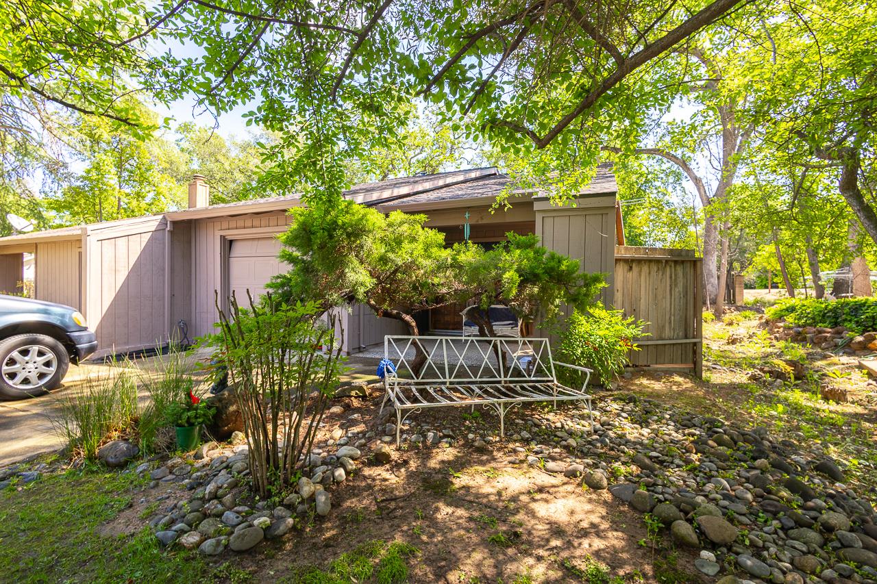 6982 Folsom Oaks Court