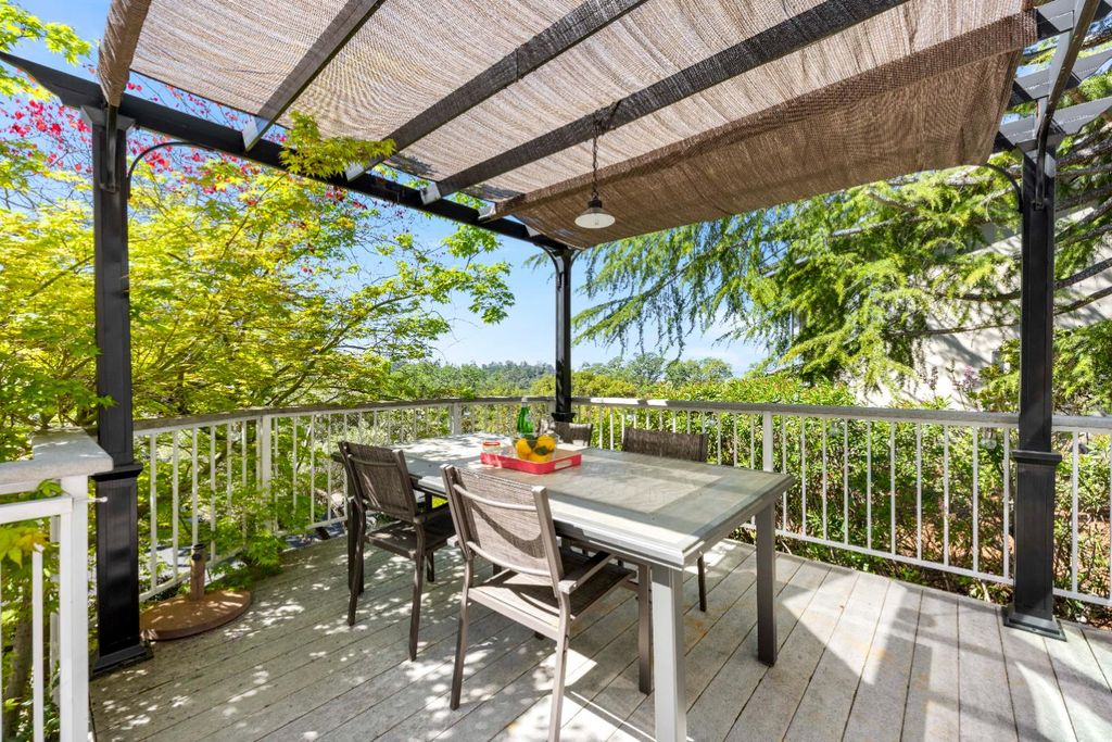 Photo of 2045 Vista Mar Drive, El Dorado Hills, CA 95762 (MLS # 226032572)