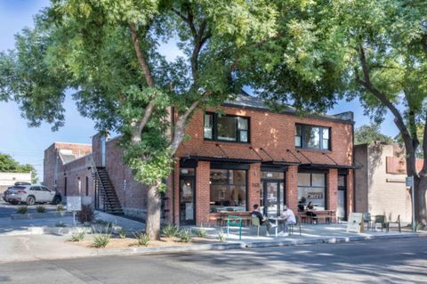 2421 17th Street Sacramento CA 95818