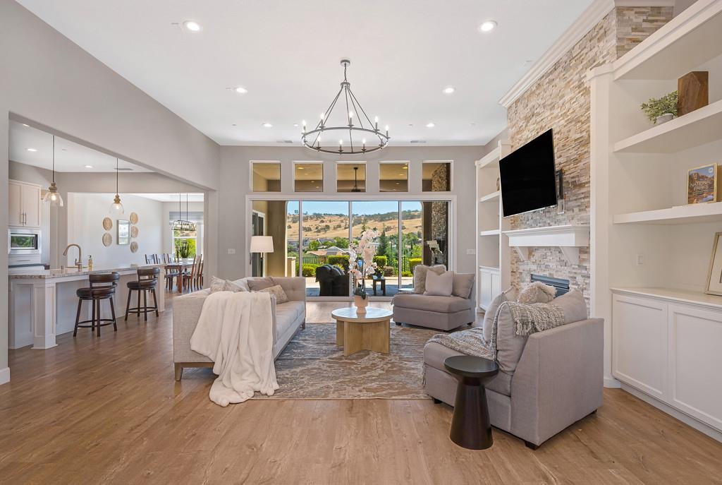 903 Candlewood Drive