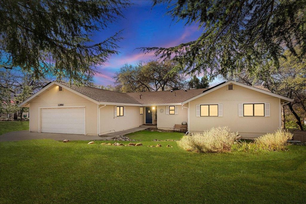 Photo of 12880 Lake Wildwood Drive, Penn Valley, CA 95946 (MLS # 225147015)