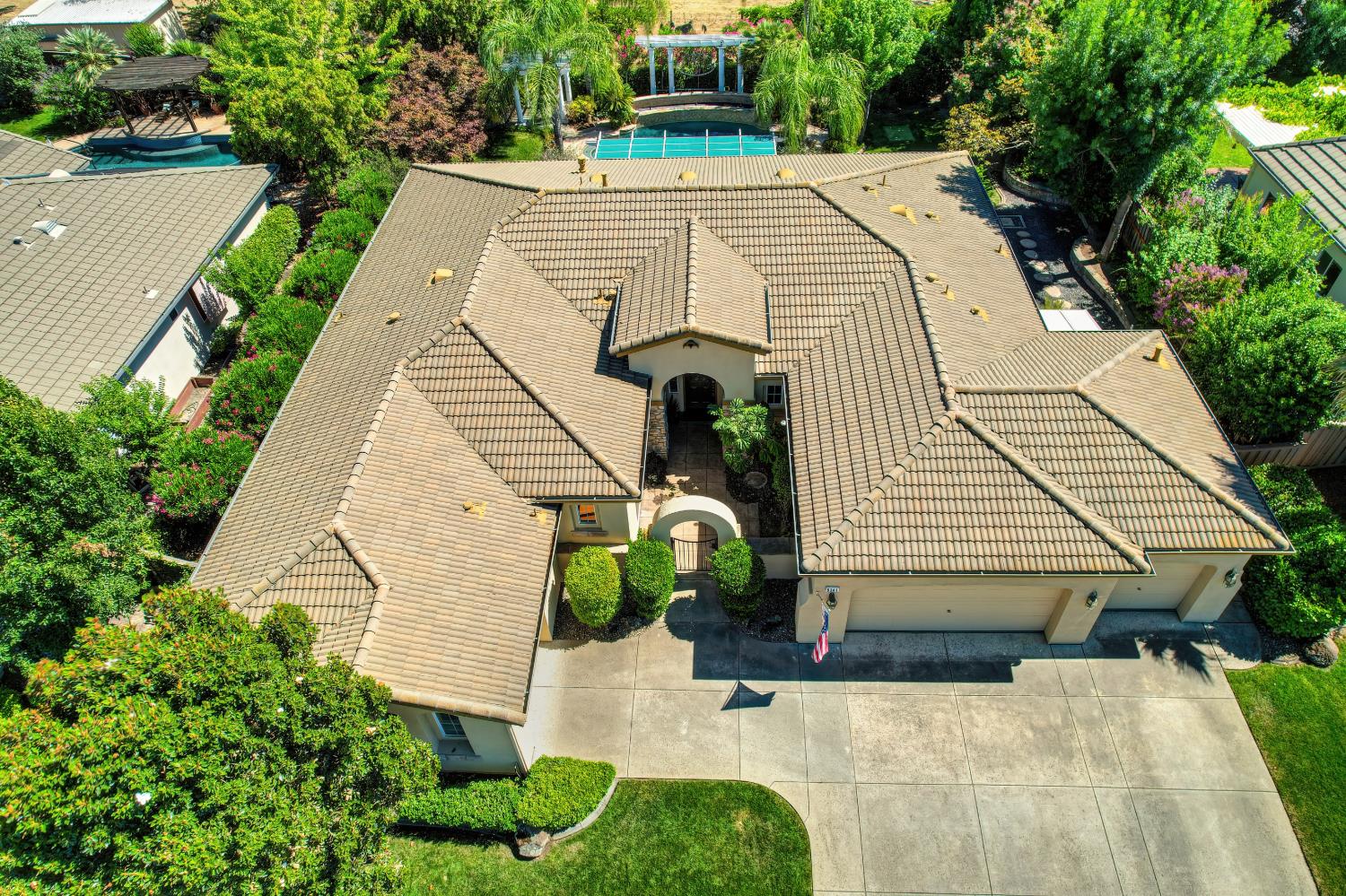 9341 Courtney Way