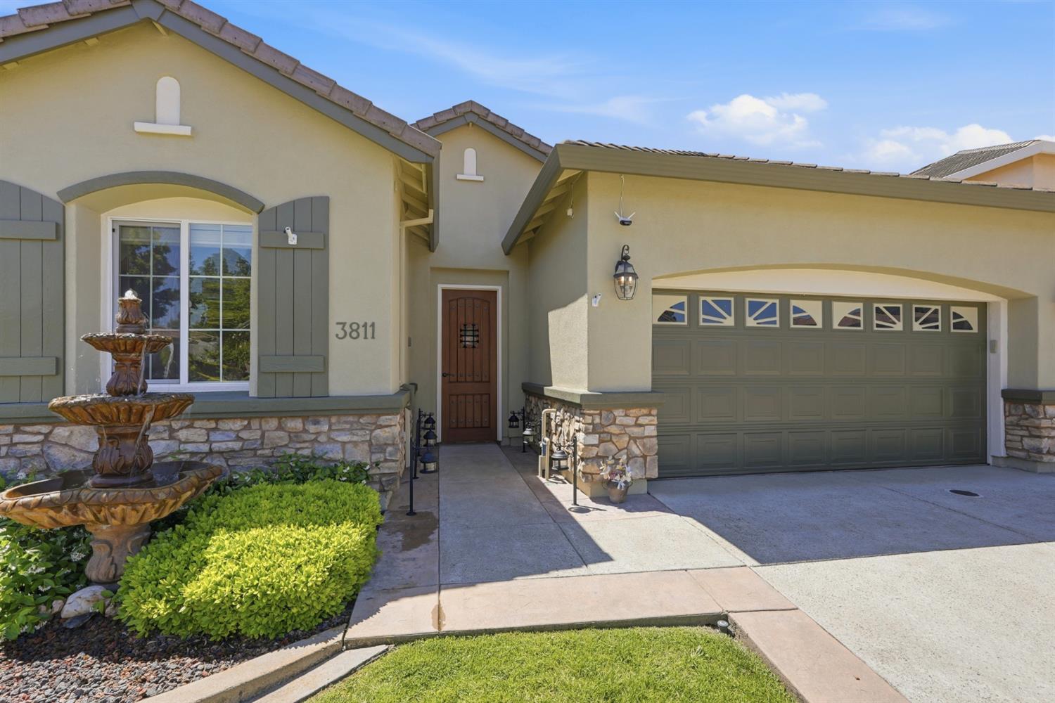 3811 Gibbons Park Way
