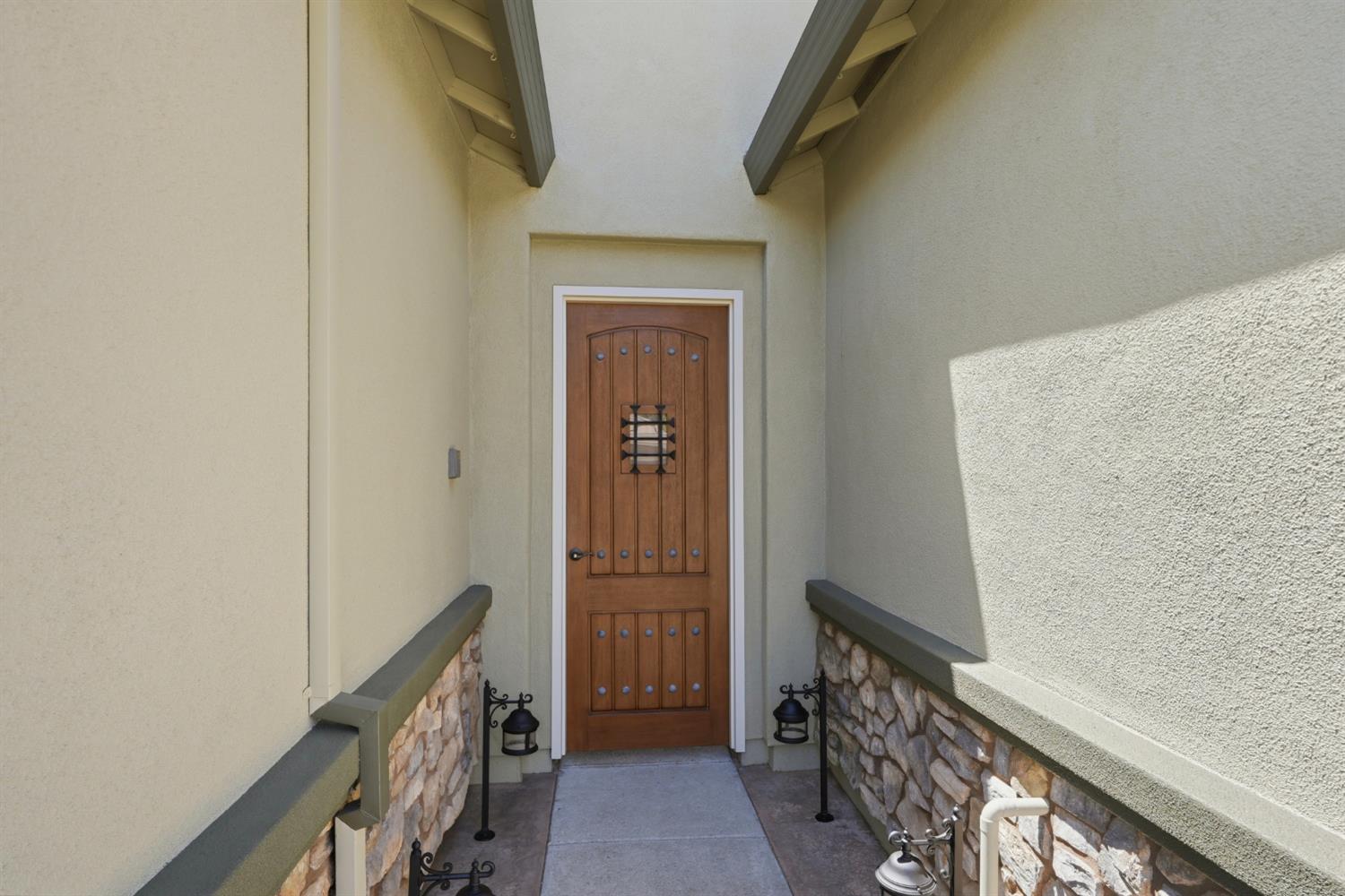 3811 Gibbons Park Way
