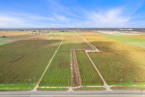 481 W Highway 12 Lodi CA 95242