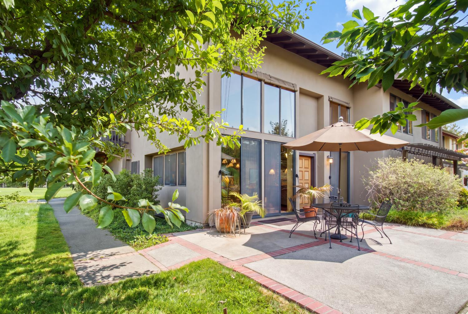2436 Rivendell Lane