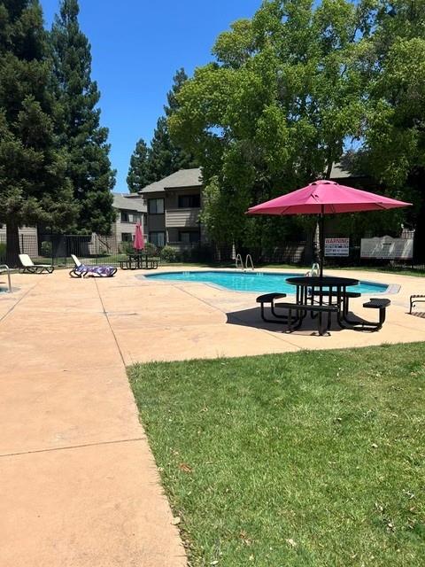 3715 Tallyho Drive 32