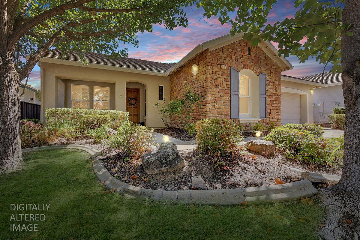 2612 Heritage Park Lane